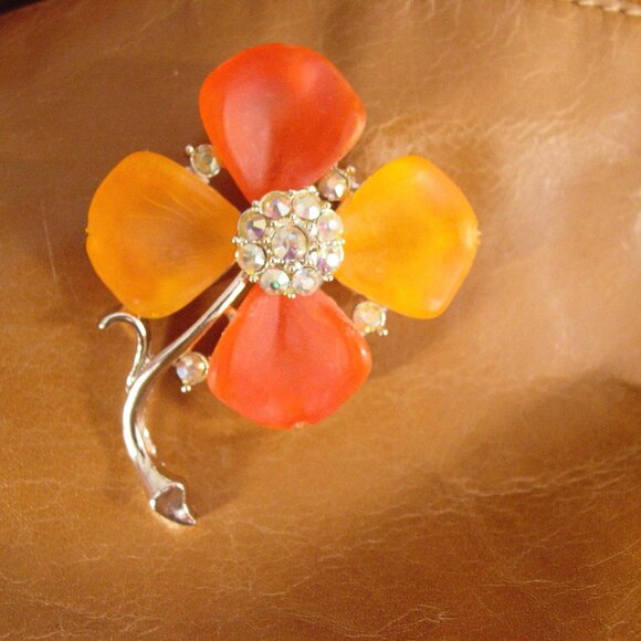 HOBO Original Glazed Leather Crossbody Bag + AB Brooch + ID Wallet - Picture 2 of 10